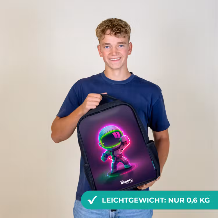 Space karate neon Rugzak - Zwart middel -sfeer7_DE