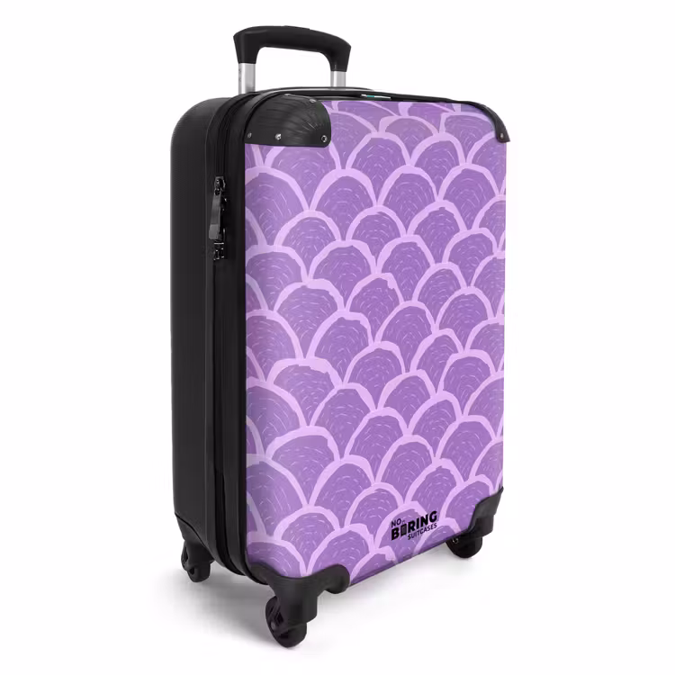 Koffer - Lila – Schuppen – Muscheln – Handgezeichnet – Muster - Paars - Schubber - Schelpen - Handgetekend - Patroon NBS - Handbagage koffer - Vrouwen middel