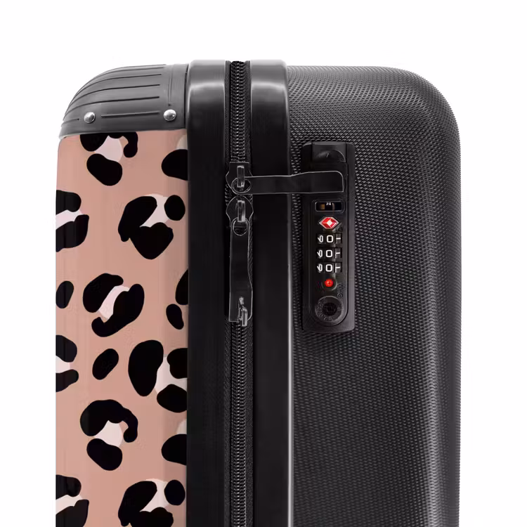 Panterprint op roze achtergrond NBS - Handbagage koffer - Volwassenen Unisex middel -slot