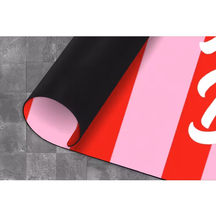 A Little Break - Strepen - Rood - Roze Keukenloper - keukenmat middel -closeup