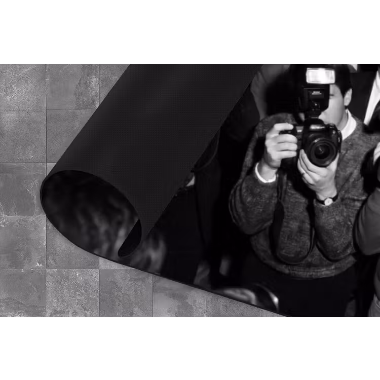 Fotografen - Menigte - Flitsers - Journalistiek Keukenloper - keukenmat middel -closeup