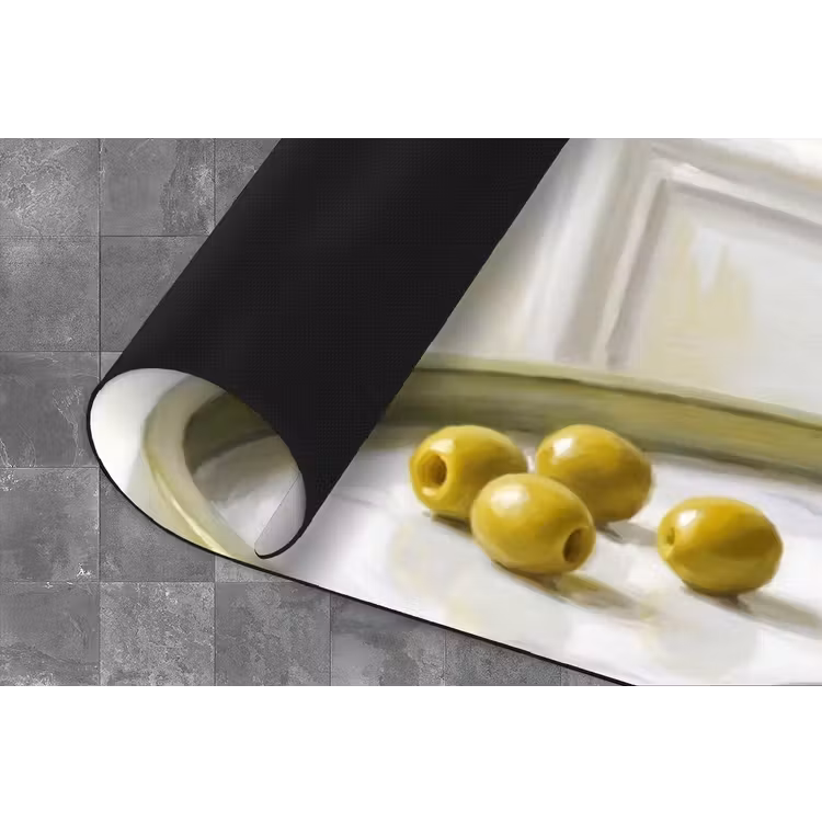 Drank - Martini - Olijven - Modern - Wit Keukenloper - keukenmat middel -closeup