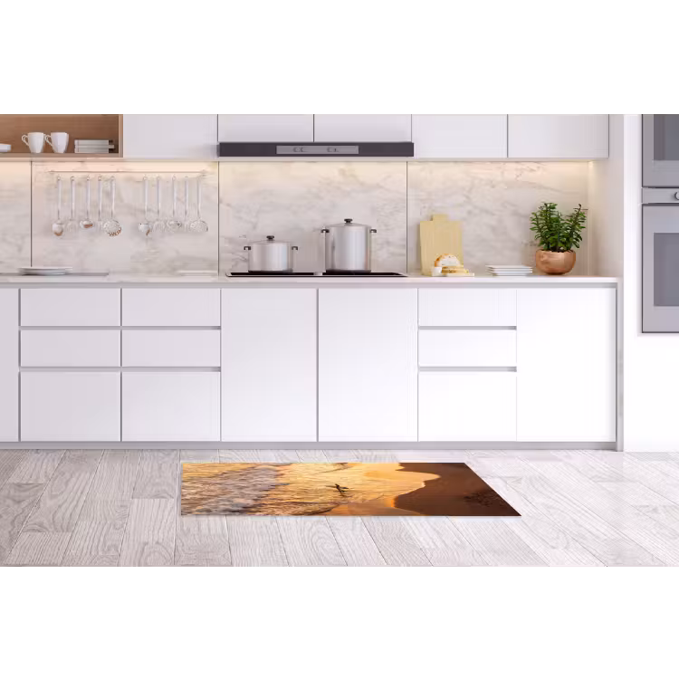 Surfer - Strand - Zonsondergang - Oceaan - Goud Keukenloper - keukenmat middel -sfeer3