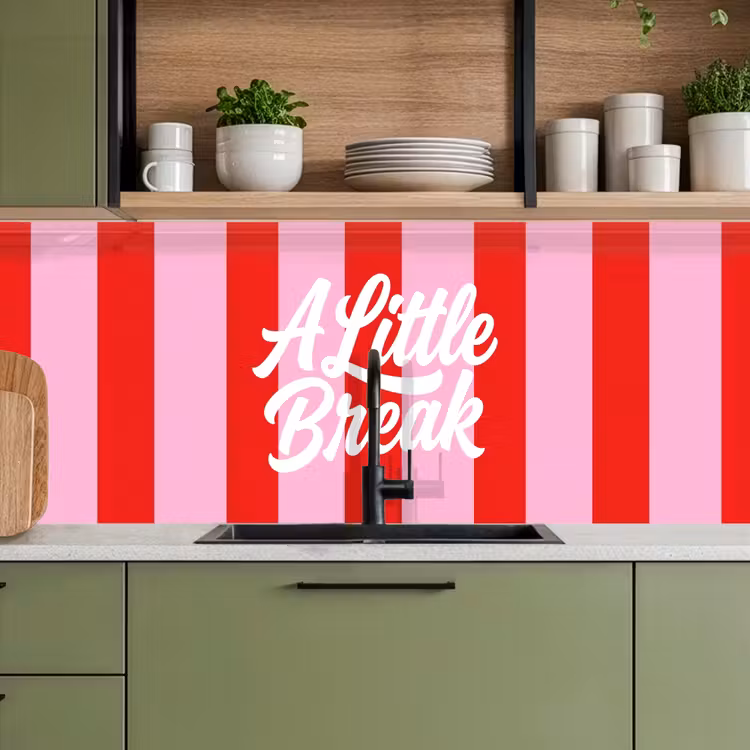 A Little Break - Strepen - Rood - Roze keuken achterwand 2 middel -sfeer3