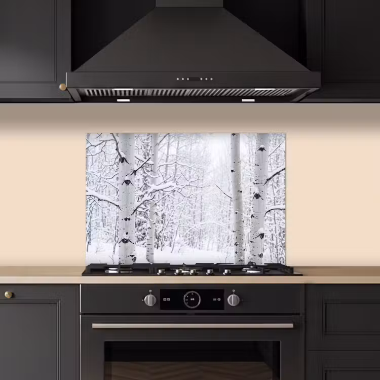 Berkenbomen - Sneeuw - Winter - Bos - Wit keuken achterwand spatscherm klein -sfeer1