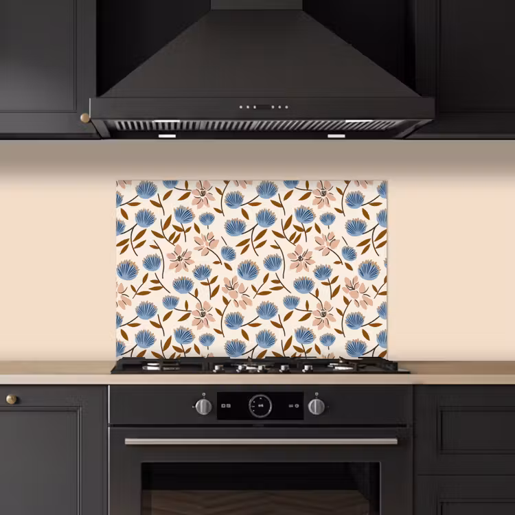 Bloemen - Wild - Blauw keuken achterwand spatscherm klein 900 -sfeer1