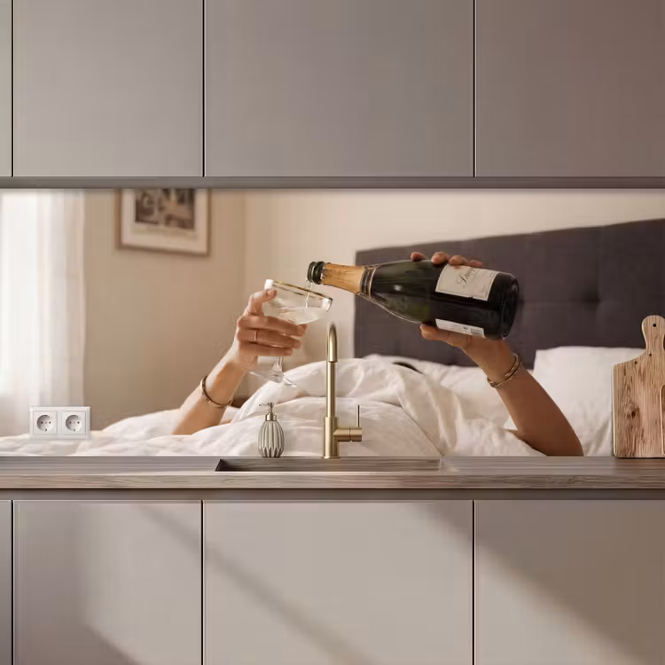 Champagne - Bed - Bubbels keuken achterwand 2 middel zz_3dshopping