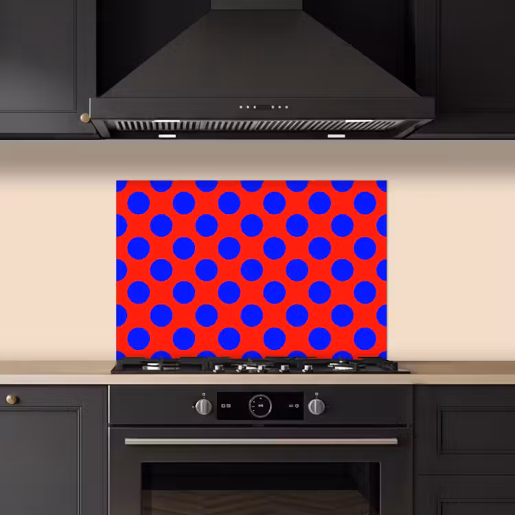 Dots - Klassiek - Rood keuken achterwand spatscherm klein 900 -sfeer1