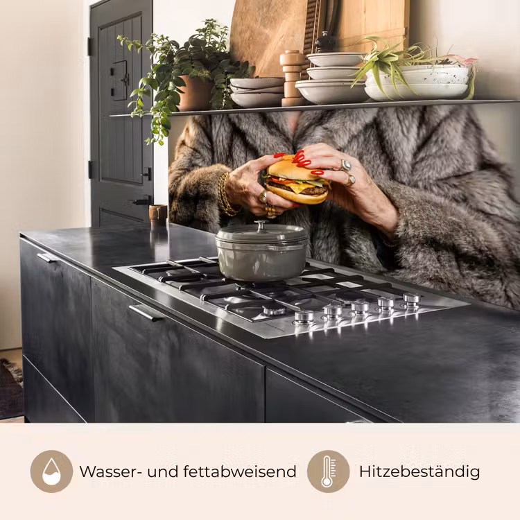 Vrouw - Hamburger - Bontjas keuken achterwand 2 middel -usp_DE