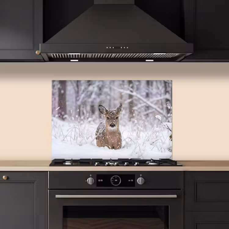 Hert - Sneeuw - Bos - Dieren - Vertederend keuken achterwand spatscherm klein -sfeer1