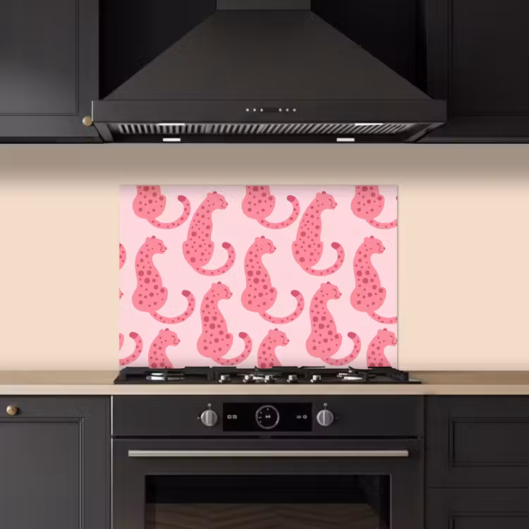Kat - Gevlekt - Dieren - Patroon - Roze keuken achterwand spatscherm klein -sfeer1