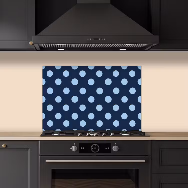Klassiek - Dots - Blauw keuken achterwand spatscherm klein 900 -sfeer1