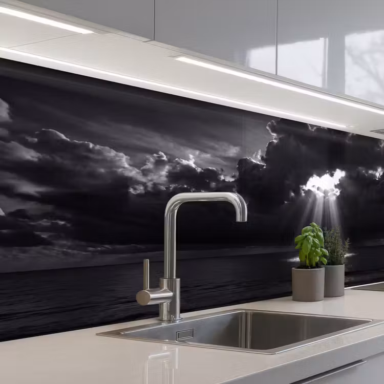 Licht - Wolken - Zee - Zwart-wit - Natuur keuken achterwand 2 middel -3d_schuin