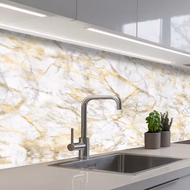 Marmer - Wit - Expressief - Goudaccenten keuken achterwand 2 middel 871 -3d_schuin