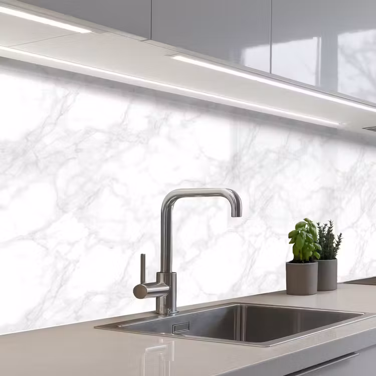 Minimalistisch - Wit - Grijze aders keuken achterwand 2 middel 871 -3d_schuin