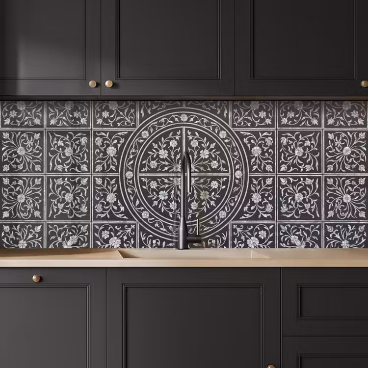 Patroon - Bloemmotief - Decoratie - Klassiek - Zwart keuken achterwand 2 middel -sfeer1