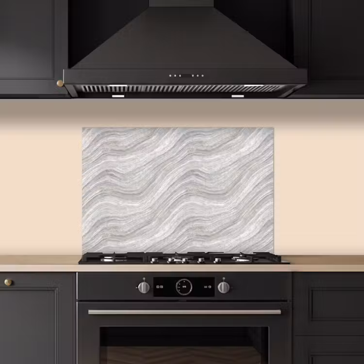 Patroon - Helder - Wit - Grijs keuken achterwand spatscherm klein 900 -sfeer1