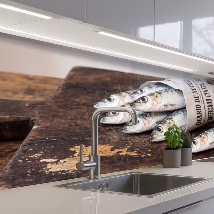 Küchenrückwand - Sardine – Zeitung – Schneidebrett - Sardientje - krant - snijplank keuken achterwand 2 middel