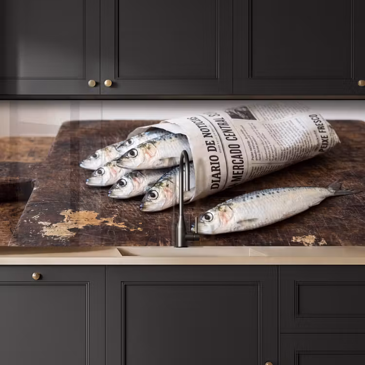 Küchenrückwand - Sardine – Zeitung – Schneidebrett - Sardientje - krant - snijplank keuken achterwand 2 middel