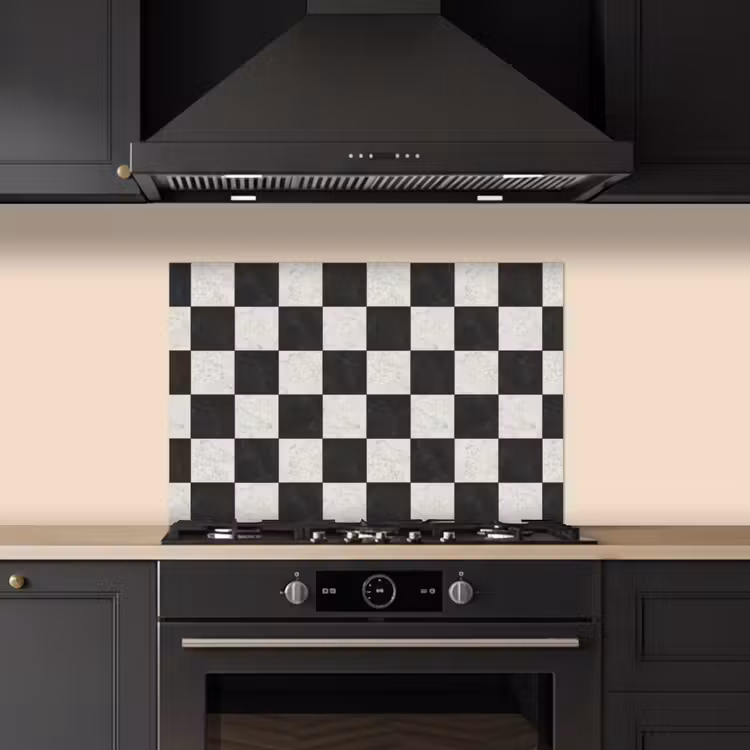 Dambord - Marmer - Zwart - Wit keuken achterwand spatscherm klein 900 -sfeer1