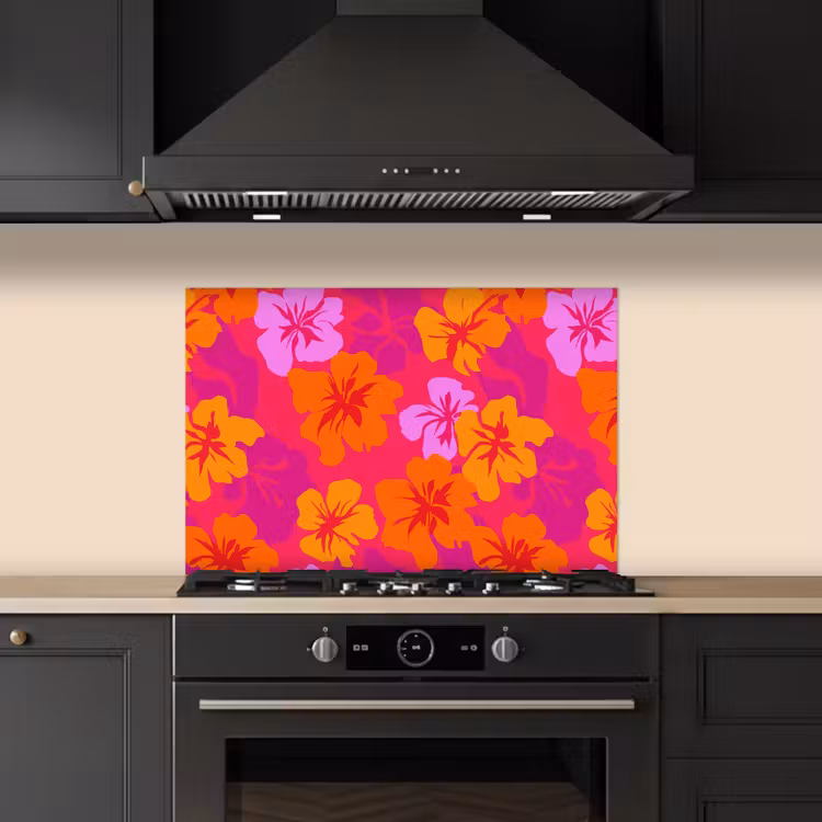 Zomers - Hibiscus - Kleurrijk keuken achterwand spatscherm klein 900 -sfeer1
