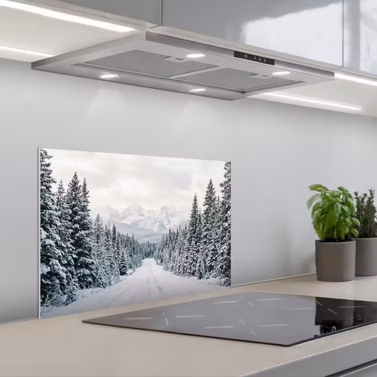 Weg - Sneeuw - Naaldbos - Winter - Avontuurlijk keuken achterwand spatscherm klein -3d_schuin