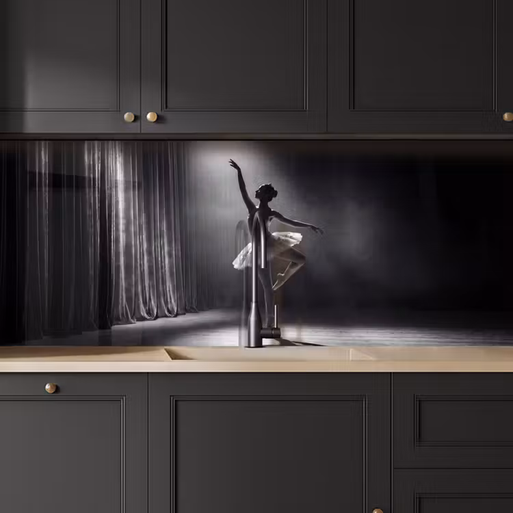 Danser - Podium - Zwart-wit - Kunst - Klassiek keuken achterwand 2 middel -sfeer1
