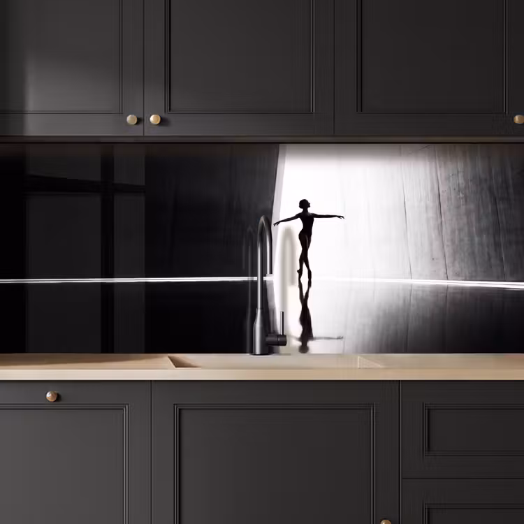 Danser - Silhouette - Kunst - Modern - Zwart-wit keuken achterwand 2 middel -sfeer1