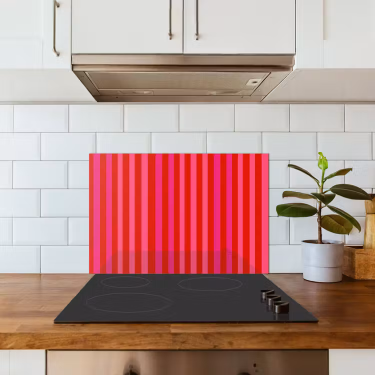 Verticaal - Strepen - Roze keuken achterwand spatscherm klein 900 -sfeer2