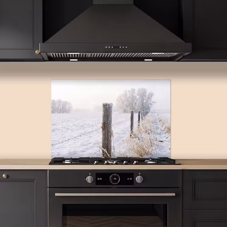 Hek - Sneeuw - Mist - Platteland - Nostalgisch keuken achterwand spatscherm klein -sfeer1