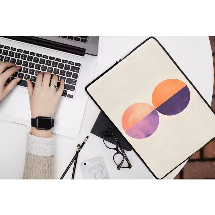 Abstract - Cirkels - Paars laptophoes neopreen klein -bureau