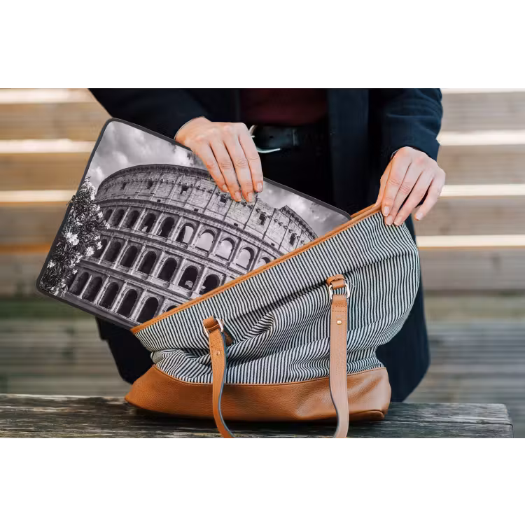 Architectuur - Colosseum - Rome - Historisch - Zwart-wit laptophoes neopreen klein -tas