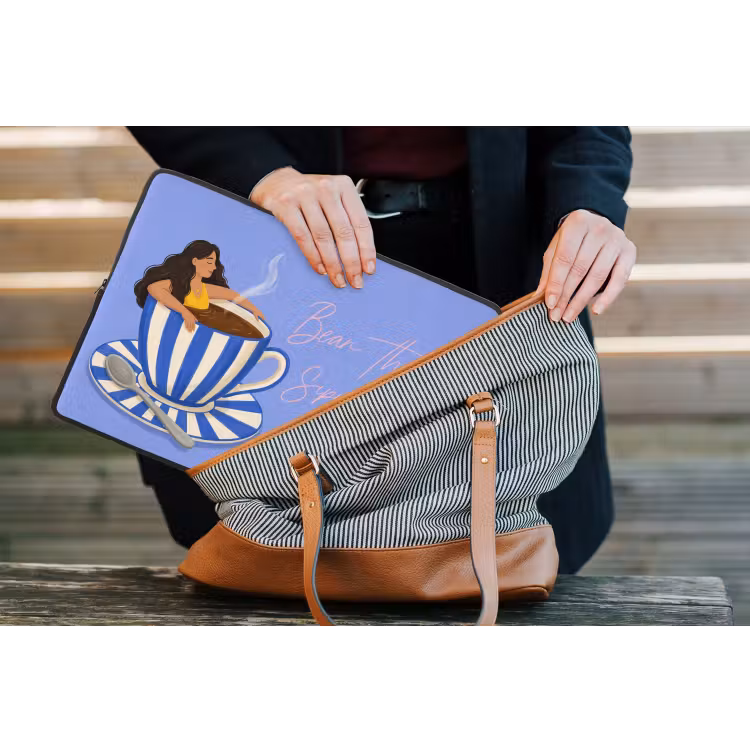Mok - Koffie - Vrouw - Paars laptophoes neopreen klein -tas
