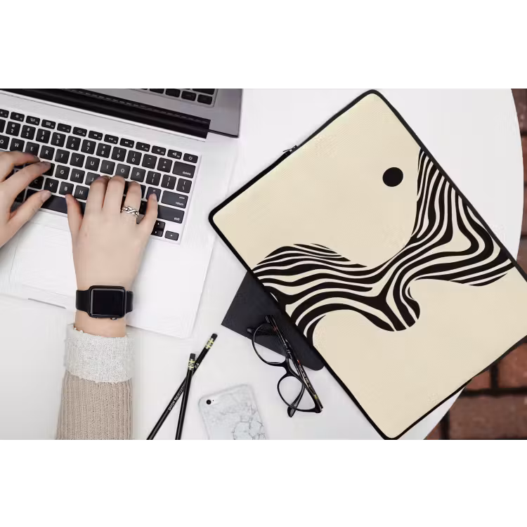 Beige - Lijnen - Golvend - Abstract laptophoes neopreen klein -bureau