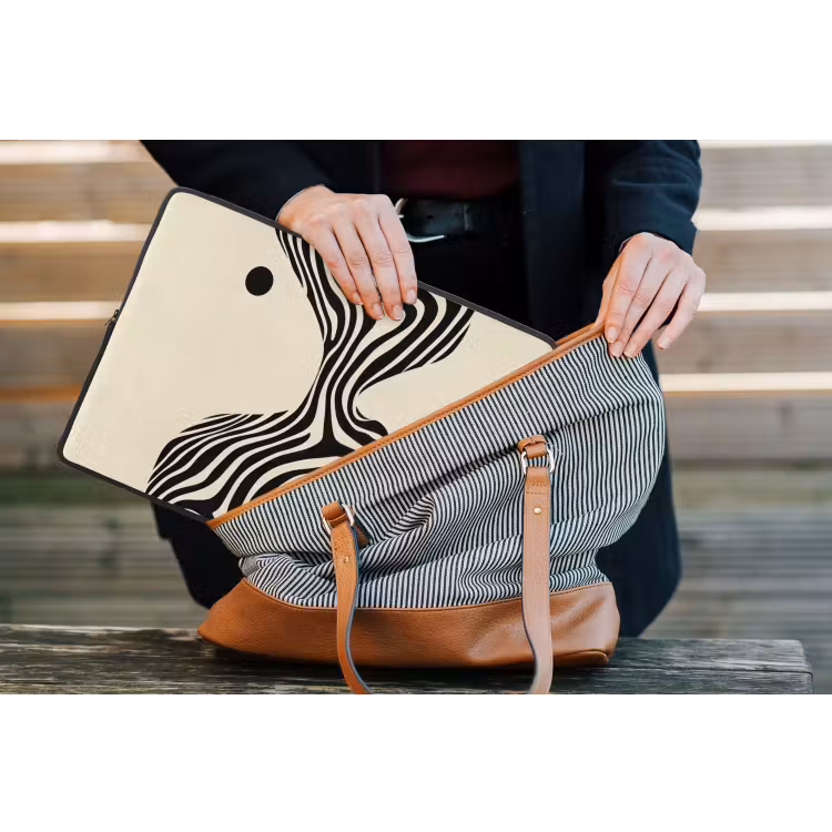 Beige - Lijnen - Golvend - Abstract laptophoes neopreen klein -tas
