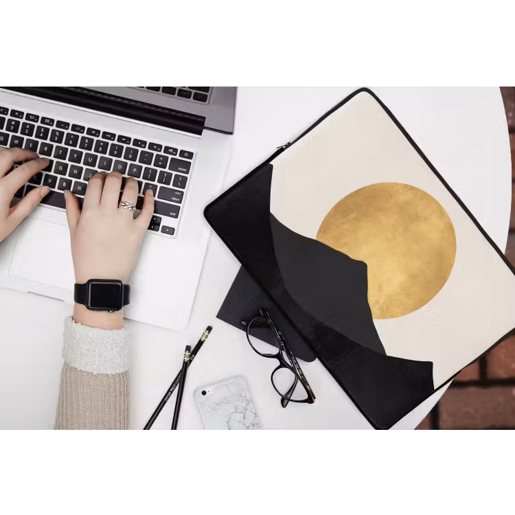 Bergsilhouetten - Gouden cirkel - Beige laptophoes neopreen klein -bureau
