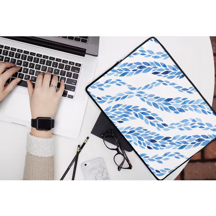 Bladeren - Aquarel - Patroon - Modern - Blauw laptophoes neopreen klein -bureau