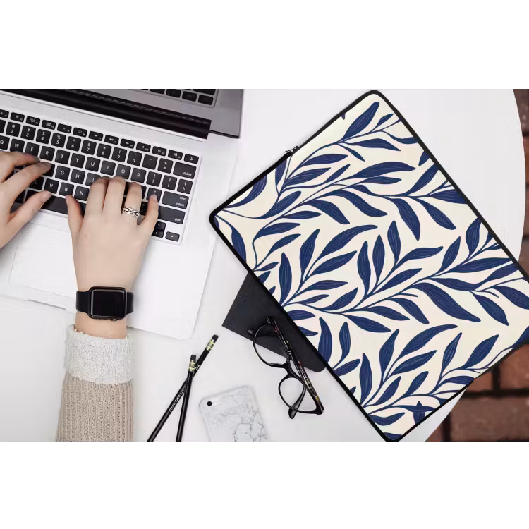Bladeren - Klimop - Donkerblauw laptophoes neopreen klein -bureau