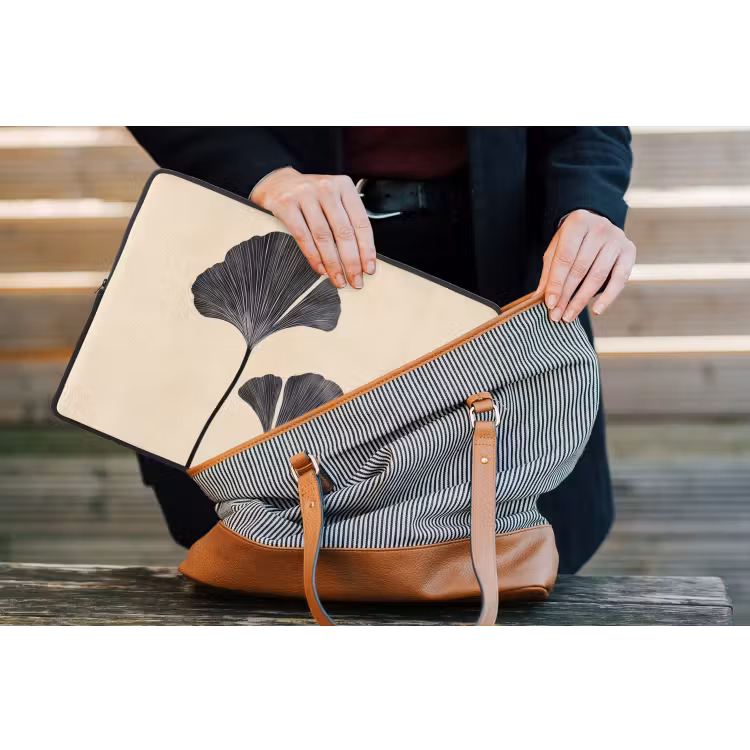 Bladeren - Minimalistisch - Zwart laptophoes neopreen klein -tas