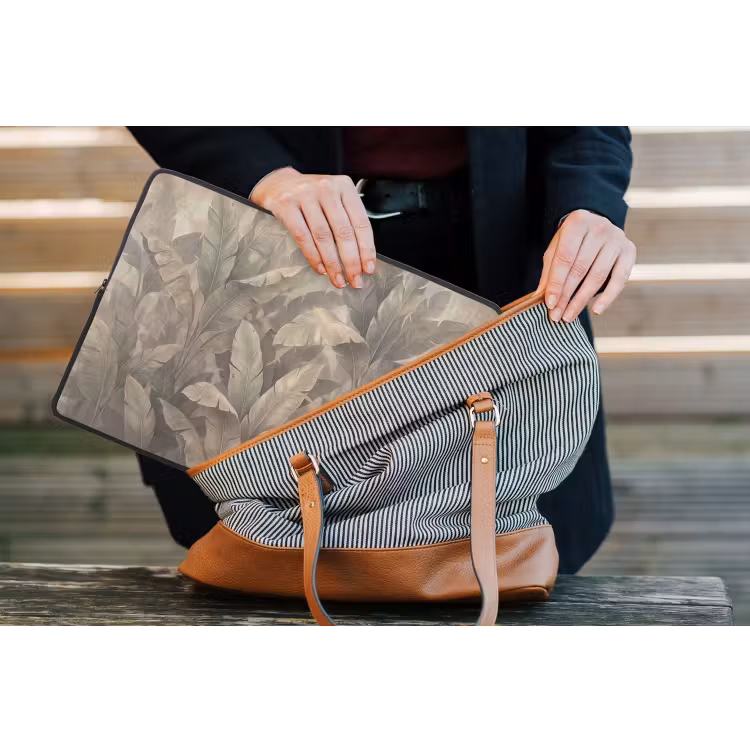 Bladeren - Tropisch - Natuur - Modern - Beige laptophoes neopreen klein -tas