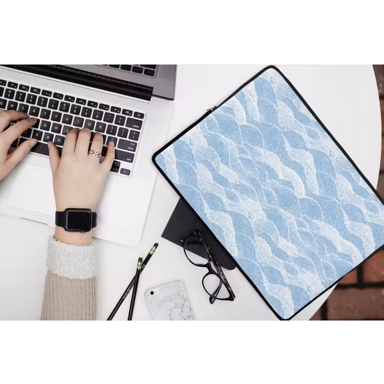 Blauw - Wit - Golven - Getekend laptophoes neopreen klein 279 -bureau