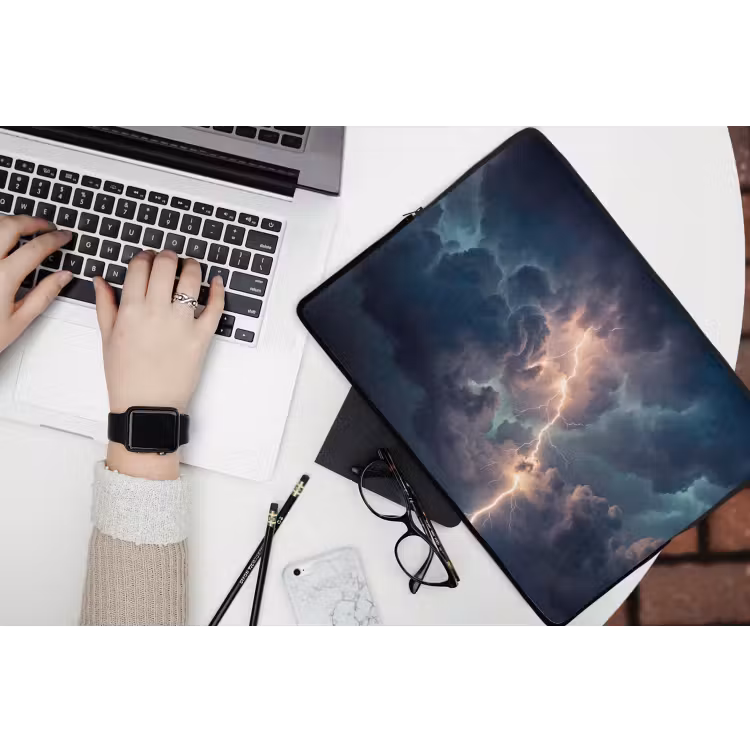 Bliksem - Storm - Natuur - Donker laptophoes neopreen klein -bureau