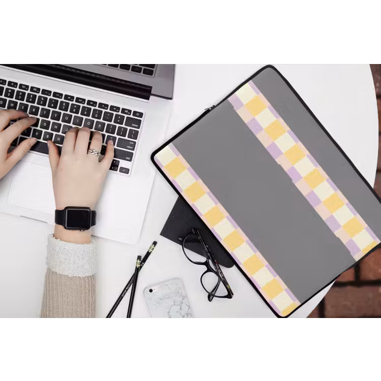 Blokjes - Lila - Geel laptophoes neopreen klein 279 -bureau