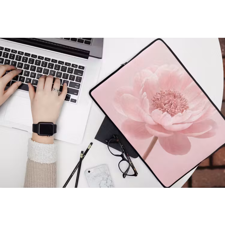 Bloem - Pioenroos - Roze laptophoes neopreen klein -bureau