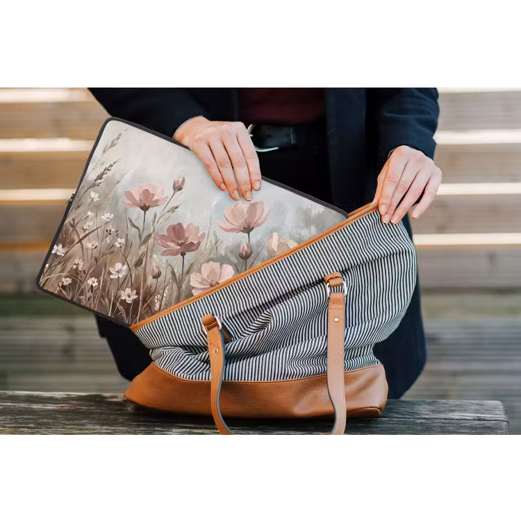 Bloemen - Botanisch - Schilderij - Pastel - Rustiek laptophoes neopreen klein -tas