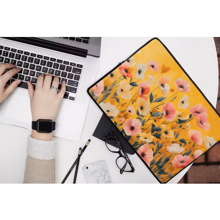 Bloemen - Veld - Geel laptophoes neopreen klein -bureau