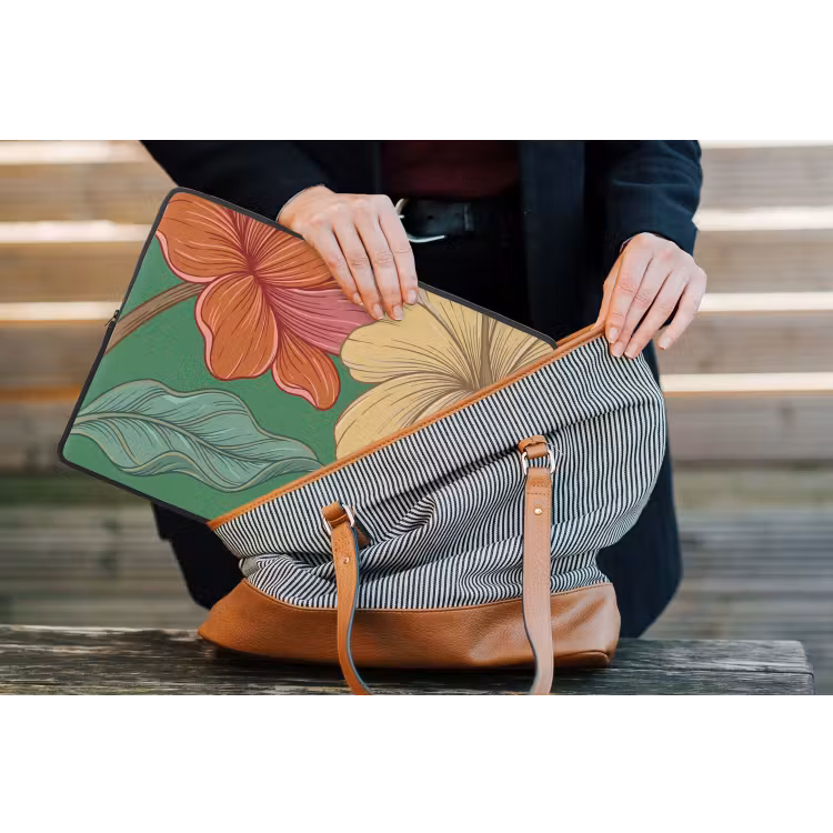 Laptop hülle - Blumen – Grün – Illustration - Bloemen - Groen - Illustratie laptophoes neopreen klein