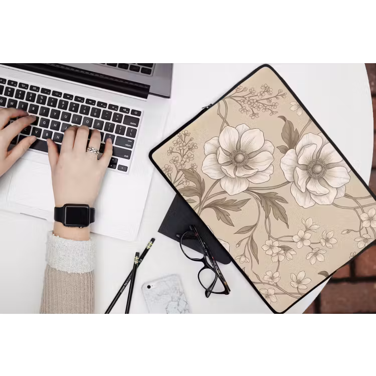 Bloemen - Patroon - Beige laptophoes neopreen klein -bureau