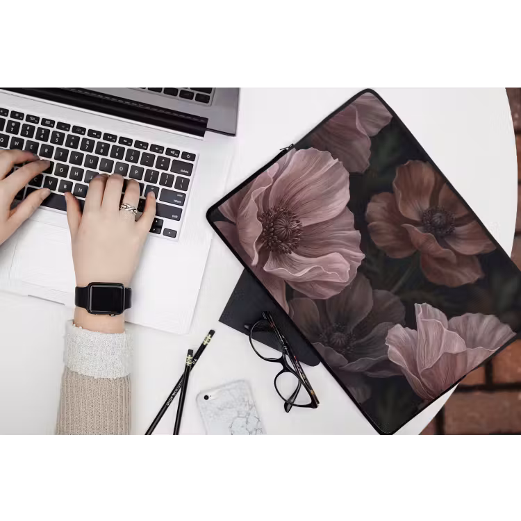 Bloemen - Natuur - Roze - Donker - Modern laptophoes neopreen klein -bureau