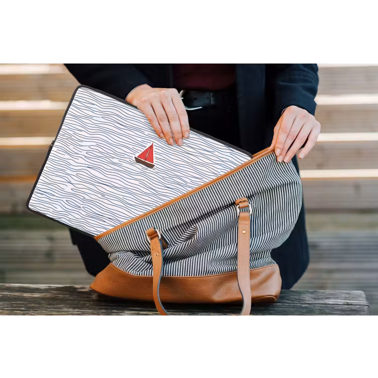 Boot - Water - Rood - Illustratie - Minimalistisch laptophoes neopreen klein -tas